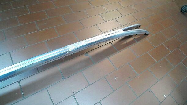 Foto: DACHRELING LINKS / RECHTS eines Opel Insignia 2.0 CDTI Sports Tourer