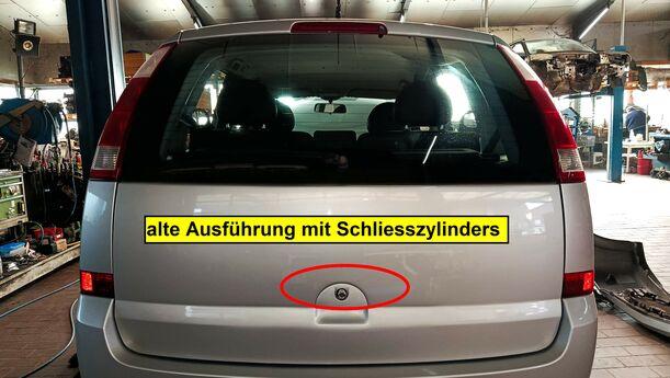 Foto: HECKKLAPPE / HECKDECKEL eines Opel Meriva 1.6 16V
