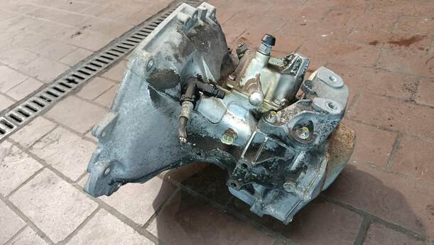 Foto: SCHALTGEIRIEBE 5-GANG eines Opel Meriva 1.6 16V