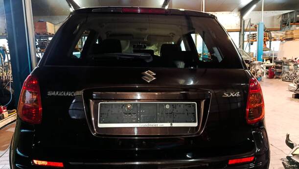 Foto: HECKKLAPPE/ HECKDECKEL eines Suzuki SX4 1.6 VVT