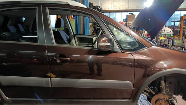 Foto: TÜR VORN RECHTS eines Suzuki SX4 1.6 VVT