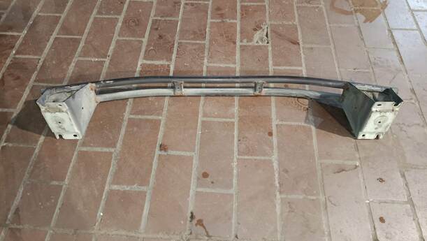 Foto: VERSTÄRKUNG HINTEN eines Suzuki SX4 1.6 VVT