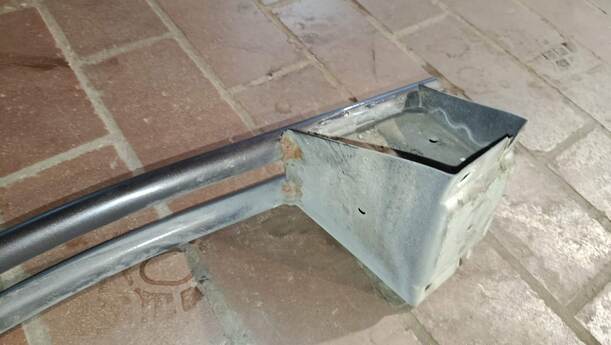 Foto: VERSTÄRKUNG HINTEN eines Suzuki SX4 1.6 VVT
