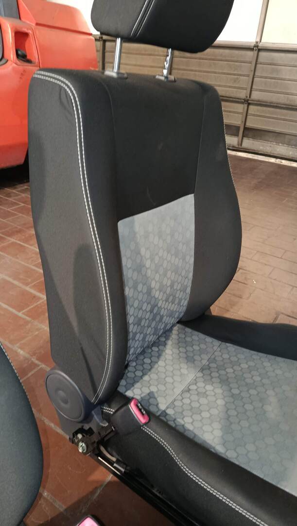 Foto: SITZE/ RÜCKBANK KOMPLETT eines Suzuki SX4 1.6 VVT