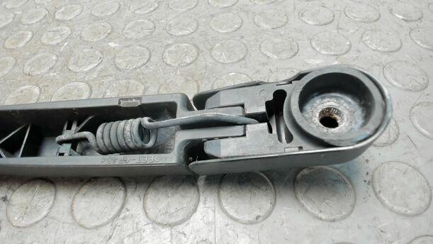 Foto: SCHEIBENWISCHERARM HINTEN eines Hyundai Santa Fe 2.2 CRDi 4WD