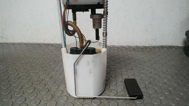 Foto: KRAFTSTOFFPUMPE eines Suzuki SX4 1.6 VVT