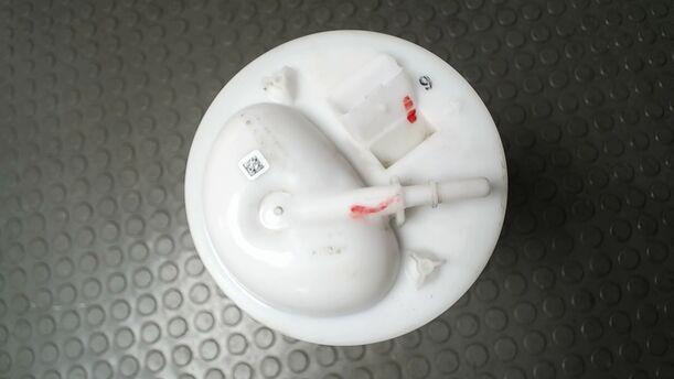 Foto: KRAFTSTOFFPUMPE eines Suzuki SX4 1.6 VVT