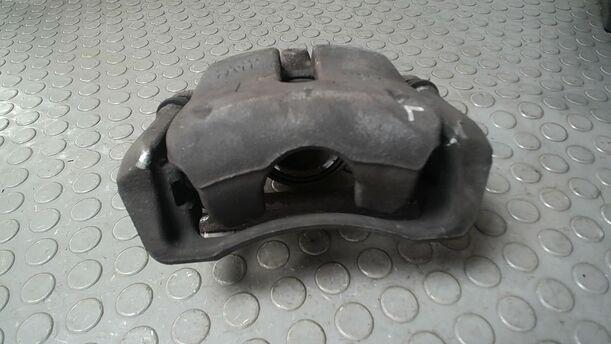 Foto: BREMSSATTEL VORN LINKS ( TRW ) eines Suzuki SX4 1.6 VVT