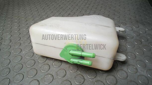 Foto: AUSGLEICHSBEHÄLTER eines Suzuki SX4 1.6 VVT