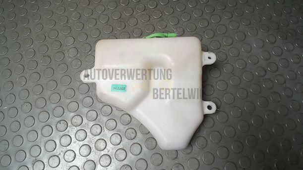 Foto: AUSGLEICHSBEHÄLTER eines Suzuki SX4 1.6 VVT