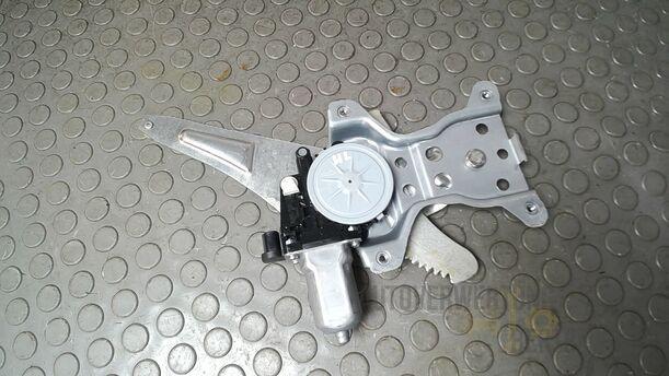 Foto: FENSTERHEBER ELEKTRISCH HINTEN LINKS eines Suzuki SX4 1.6 VVT