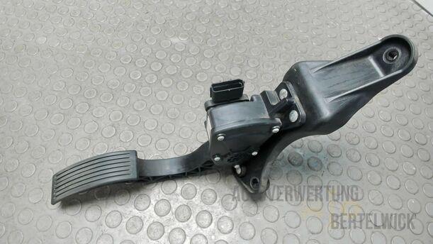 Foto: GASPEDAL eines Hyundai Santa Fe 2.2 CRDi 4WD
