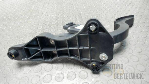 Foto: GASPEDAL eines Hyundai Santa Fe 2.2 CRDi 4WD