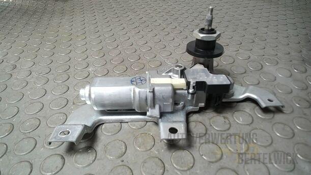 Foto: Scheibenwischermotor hinten eines Suzuki SX4 1.6 VVT