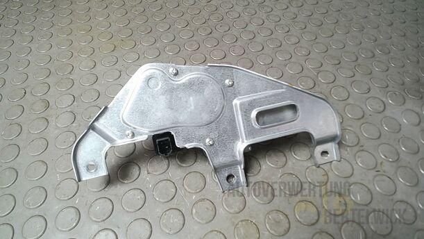 Foto: Scheibenwischermotor hinten eines Suzuki SX4 1.6 VVT