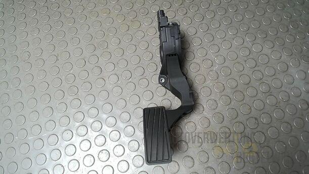Foto: GASPEDAL eines Suzuki SX4 1.6 VVT