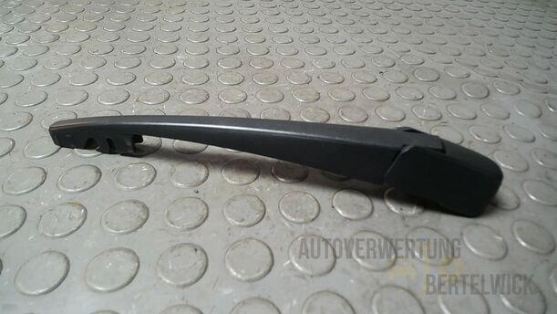 Foto: SCHEIBENWISCHERARM HINTEN eines Suzuki SX4 1.6 VVT