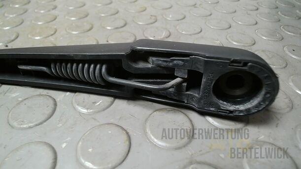 Foto: SCHEIBENWISCHERARM HINTEN eines Suzuki SX4 1.6 VVT
