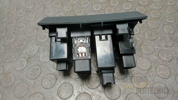 Foto: SCHALTEREINHEIT / LEUCHTWEITENVERSTELLUNG / ESP eines Hyundai Santa Fe 2.2 CRDi 4WD