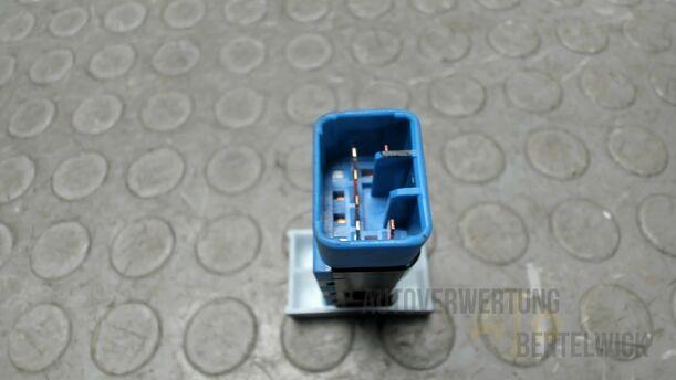 Foto: SCHALTER FRONTSCHEIBENHEIZUNG eines Hyundai Santa Fe 2.2 CRDi 4WD