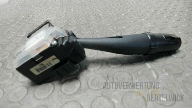 Foto: SCHEIBENWISCHERMOTOR eines Hyundai Santa Fe 2.2 CRDi 4WD