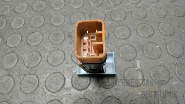 Foto: SCHALTER HECKSCHEIBENHEIZUNG eines Hyundai Santa Fe 2.2 CRDi 4WD