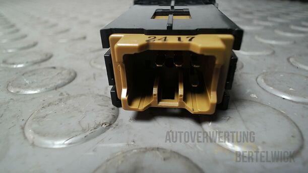 Foto: SCHALTER ESP eines Suzuki SX4 1.6 VVT