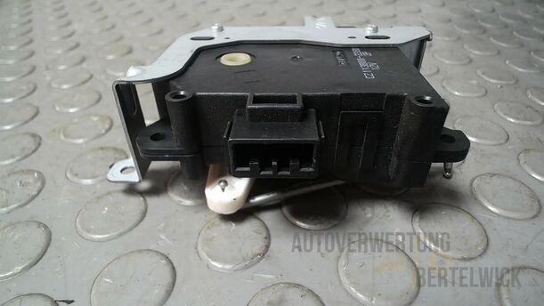 Foto: STELLMOTOR LUFTVERTEILUNG eines Suzuki SX4 1.6 VVT