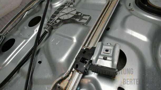 Foto: FENSTERHEBER VORNE LINKS eines Hyundai Santa Fe 2.2 CRDi 4WD