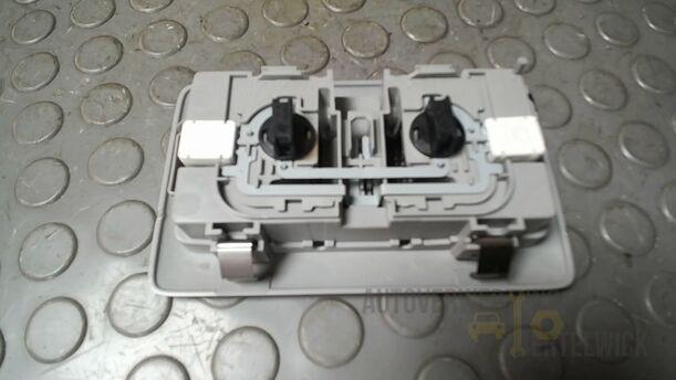 Foto: INNENLEUCHTE HINTEN eines Suzuki SX4 1.6 VVT