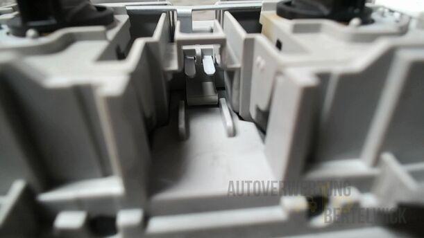 Foto: INNENLEUCHTE HINTEN eines Suzuki SX4 1.6 VVT