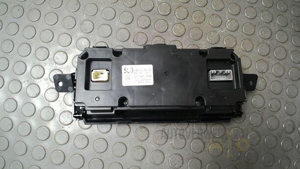 Foto: HEIZUNGSBETÄTIGUNG eines Suzuki SX4 1.6 VVT GL