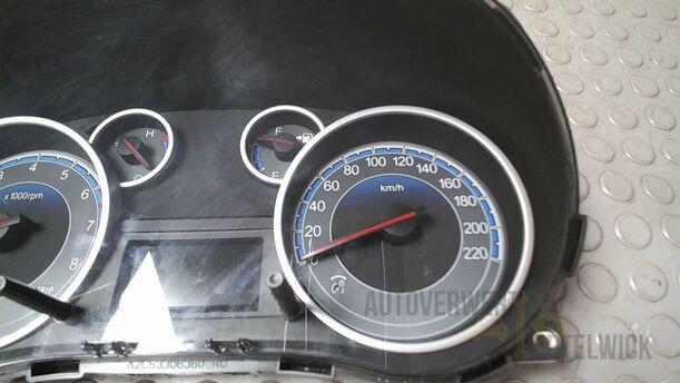 Foto: TACHOEINHEIT/ KOMBIINSTRUMENT eines Suzuki SX4 1.6 VVT GL