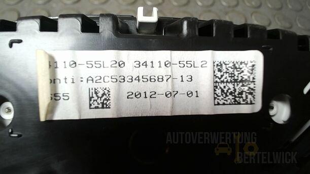 Foto: TACHOEINHEIT/ KOMBIINSTRUMENT eines Suzuki SX4 1.6 VVT GL