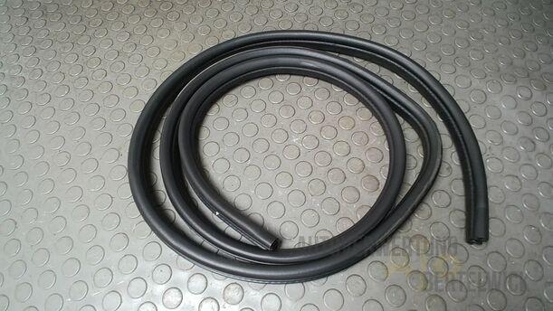 Foto: TÜRDICHTUNG INNEN VORN LINKS eines Suzuki SX4 1.6 VVT GL