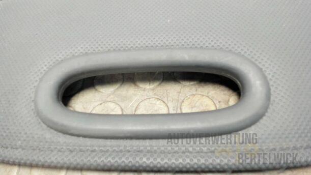 Foto: LADERAUMABDECKUNG eines Hyundai Santa Fe 2.2 CRDi 4WD GL