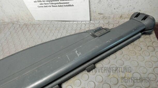 Foto: LADERAUMABDECKUNG eines Hyundai Santa Fe 2.2 CRDi 4WD GL