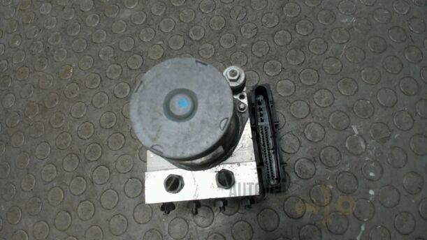 Foto: HAUPTBREMSAGGREGAT ABS eines Hyundai Santa Fe 2.2 CRDi 4WD