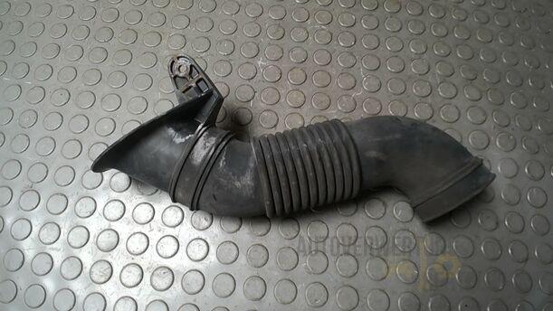 Foto: LUFTFILTERSCHLAUCH eines Suzuki SX4 1.6 VVT