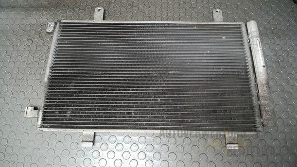 Foto: KONDENSATOR eines Suzuki SX4 1.6 VVT