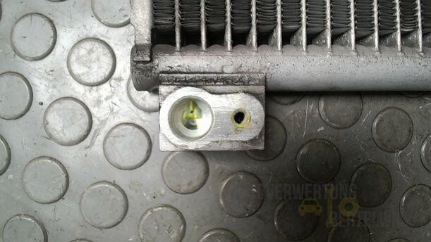 Foto: KONDENSATOR eines Suzuki SX4 1.6 VVT
