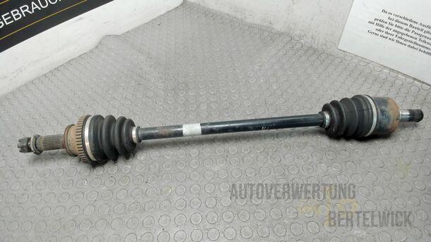 Foto: ANTRIEBSWELLE HINTEN LINKS eines Hyundai Santa Fe 2.2 CRDi 4WD