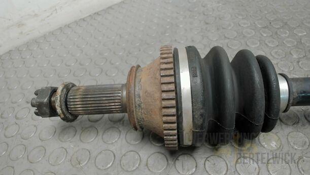 Foto: ANTRIEBSWELLE HINTEN LINKS eines Hyundai Santa Fe 2.2 CRDi 4WD