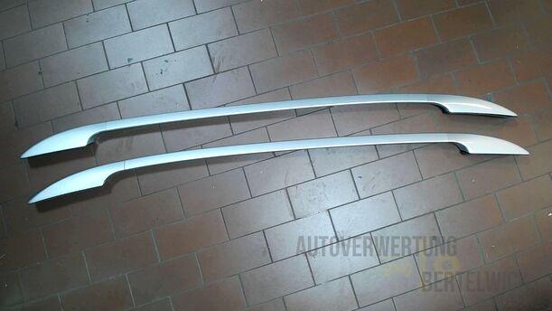 Foto: DACHRELING/ DACHTÄGER eines Suzuki SX4 1.6 VVT