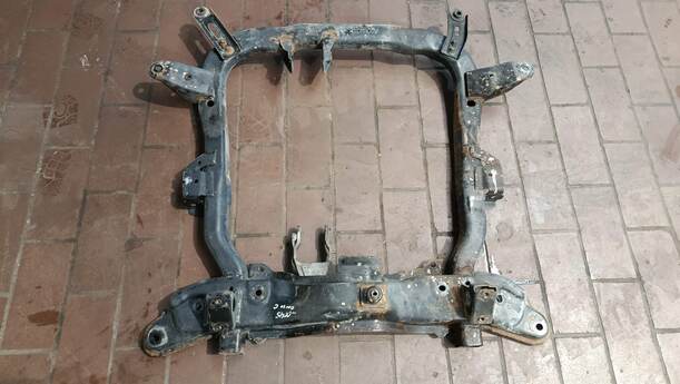 Foto: VORDERACHSTRÄGER eines Opel Corsa 1.3 CDTI