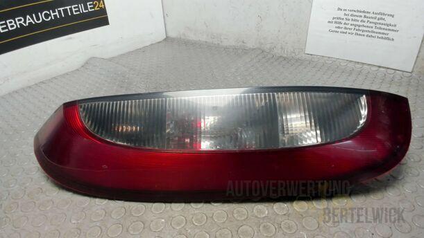 Foto: HECKLEUCHTE / RÜCKLICHT LINKS eines Opel Corsa 1.3 CDTI
