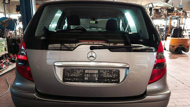 Foto: HECKKLAPPE / HECKDECKEL eines Mercedes-Benz A 170
