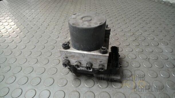 Foto: HAUPTBREMSAGGREGAT ABS eines Opel Meriva 1.6 16V