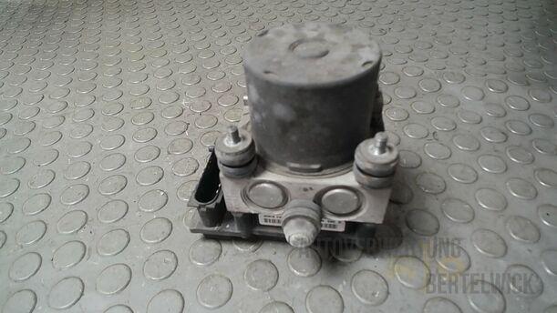 Foto: HAUPTBREMSAGGREGAT ABS eines Opel Meriva 1.6 16V