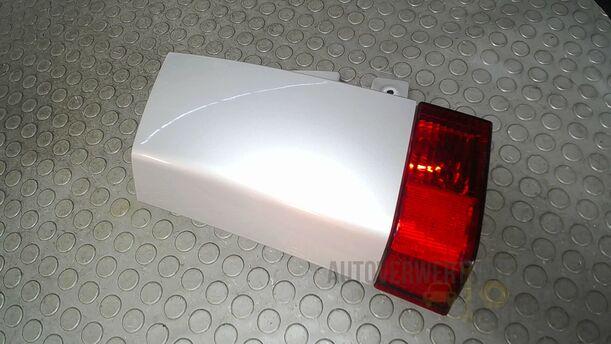 Foto: NEBELSCHLUSSLEUCHTE/ BLENDE HINTEN LINKS eines Opel Meriva 1.6 16V